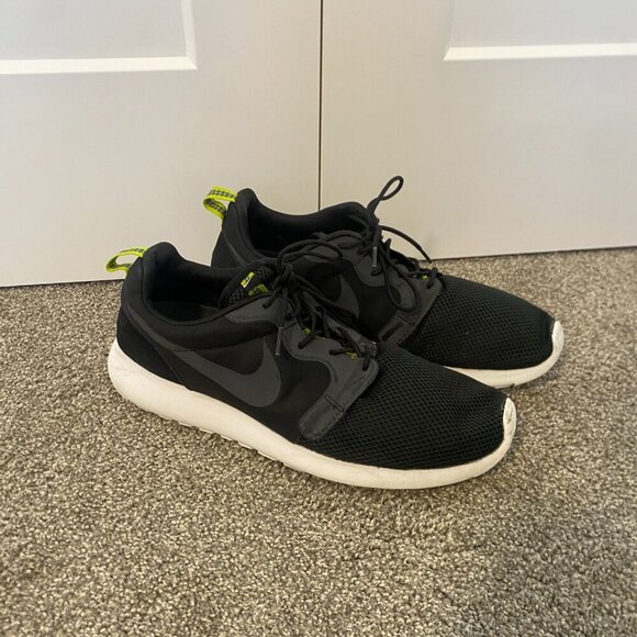 NIKE Roshe Run Black Fabric Uppers Mens Size 13 - Picture 2 of 7